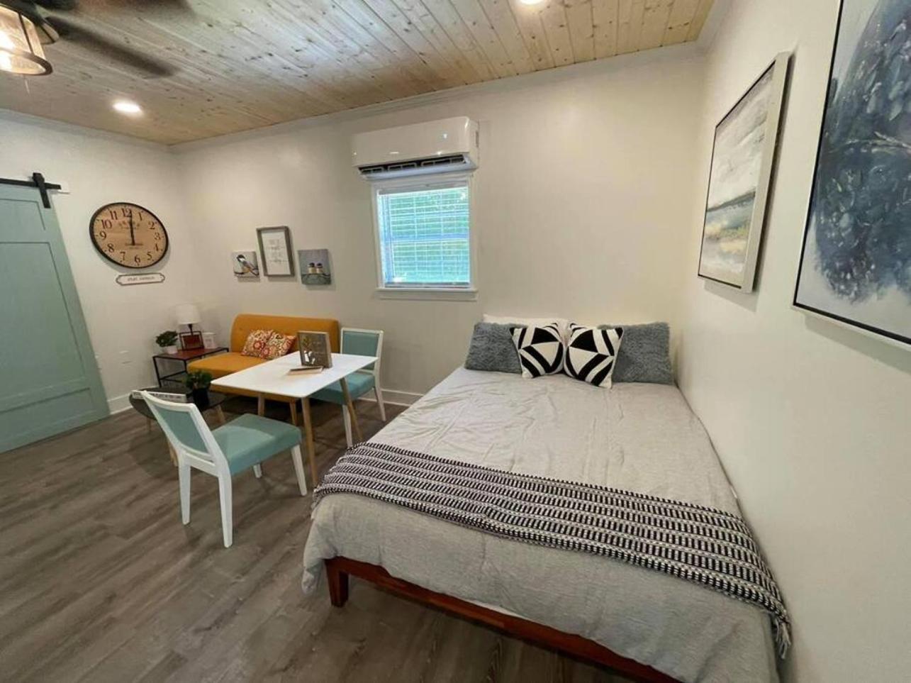 Beautifully Renovated Studio 2 Miles From Marina! Winchester Exterior photo